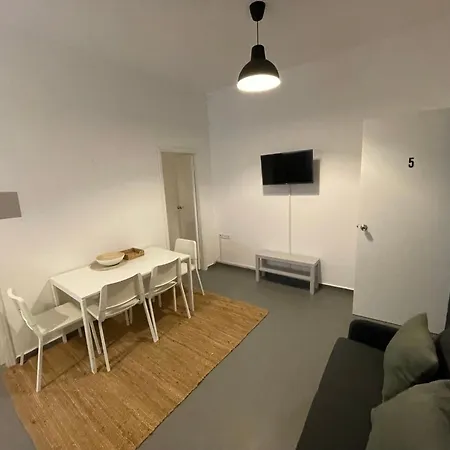 Lejlighedshotel Spanos - 4*