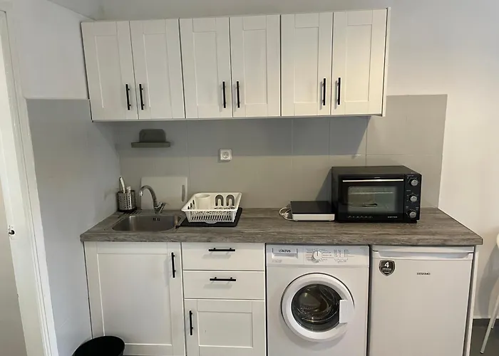 Lejlighedshotel Spanos - 4*